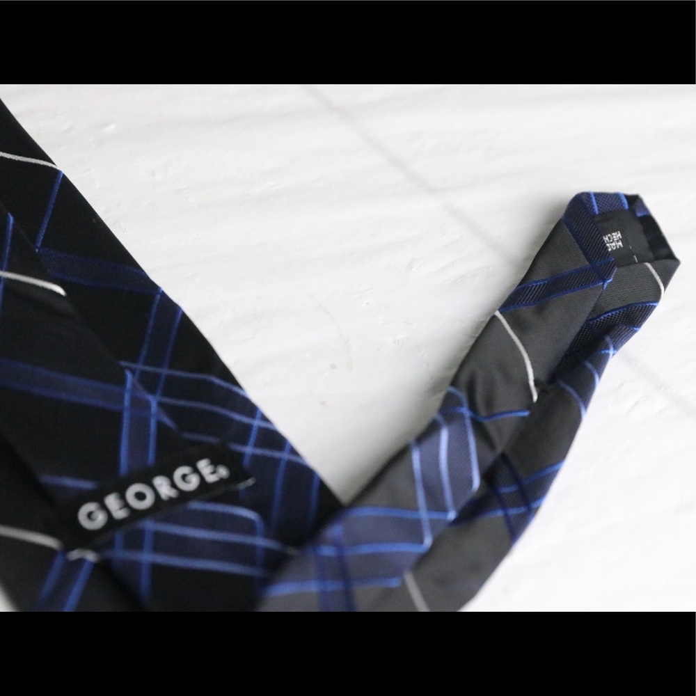 George Tie - Picture 3 of 9